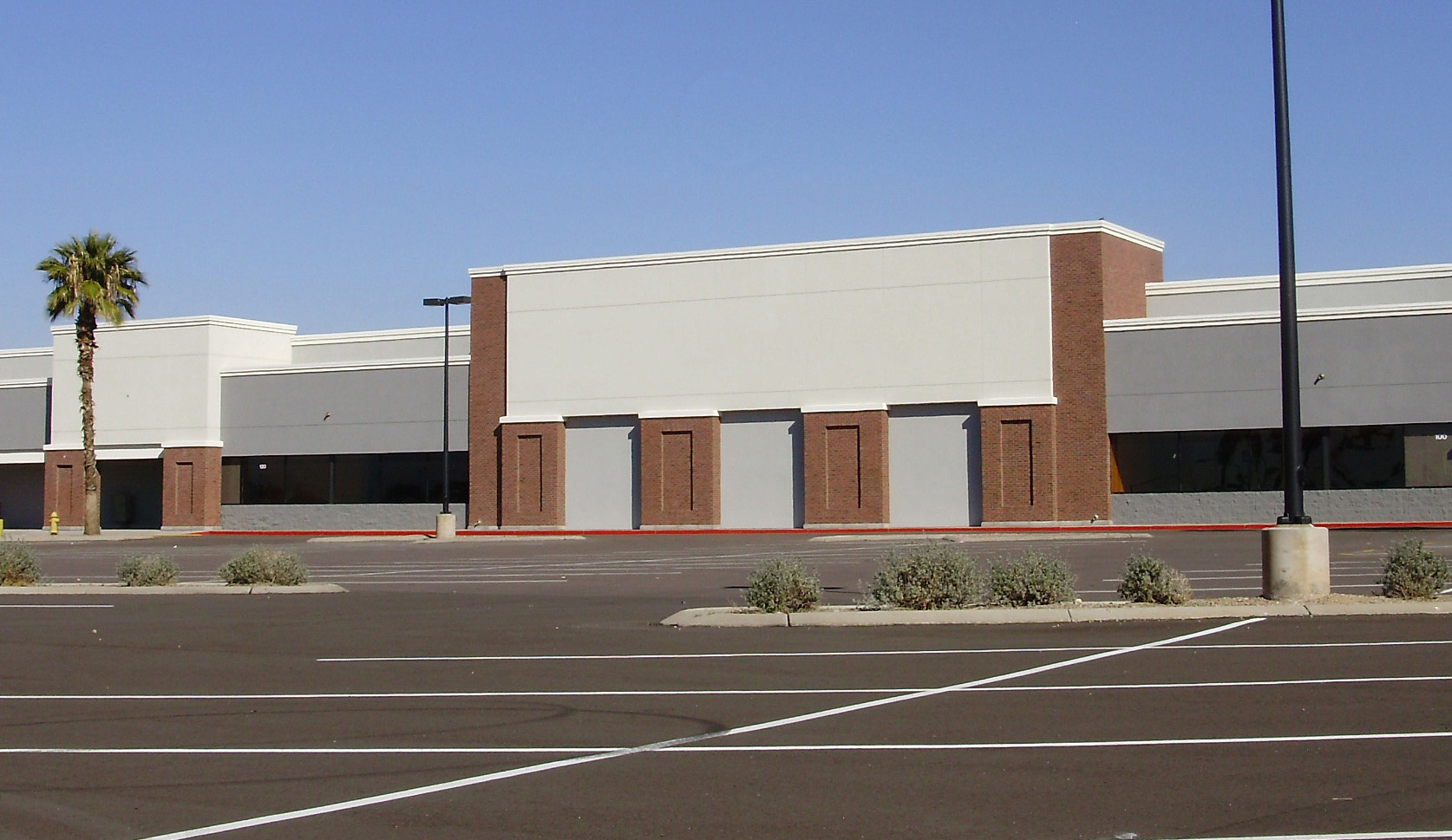 8150 W. Peoria Ave. REIN & GROSSOEHME Commercial Real Estate
